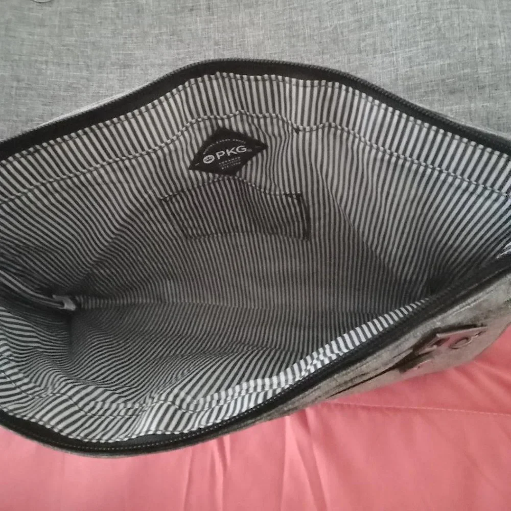 NWOT PKG Laptop Sleeve Gray 14
